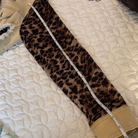 A.Z.I Embellished Brushed Denim Jean Jacket w/Leopard Print Cut-Out sz Small - Picture 12 of 14